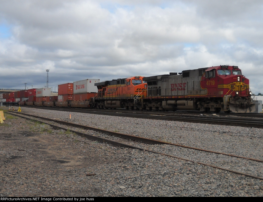 BNSF 4719 East